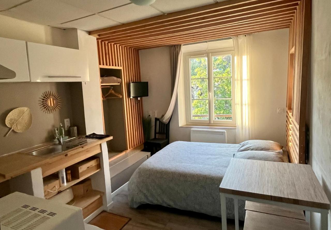 דינייה-לה-בן Les Glycines, Charmant Studio Au Calme Dans Batisse De Maitre Proche Du Centre Ville Parking Gratuit מראה חיצוני תמונה